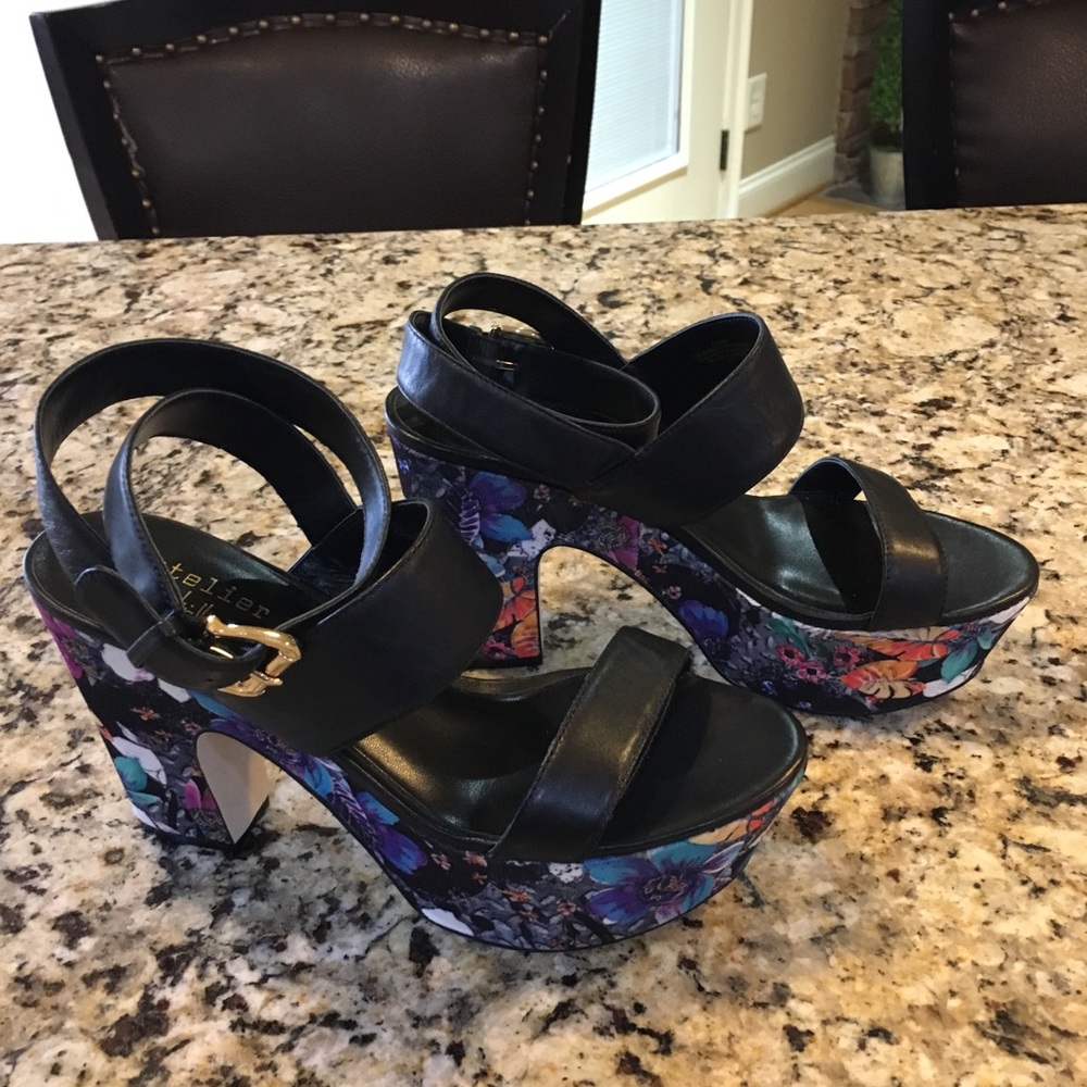Nicole Miller shoes nwot